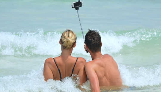 Your Selfie Obsession Could Ruin Your Relationship