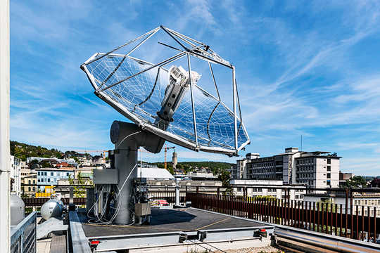 This Solar Refinery Turns Light And Air Into Liquid Fuel