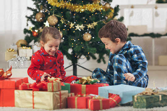 Why Young Children Often Prefer Wrapping Paper And Boxes To Actual Presents