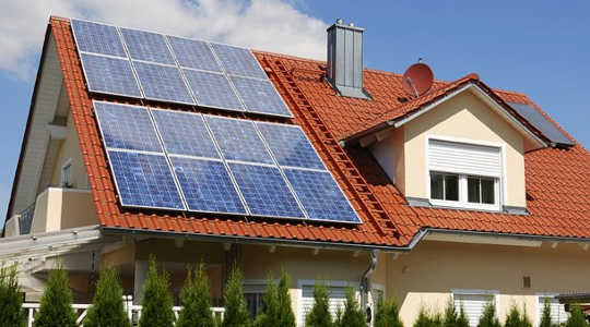 How Solar Panels Save Everybody Money
