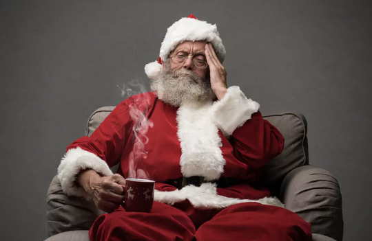 Here's What Psychiatrists Have To Say About The Holiday Blues