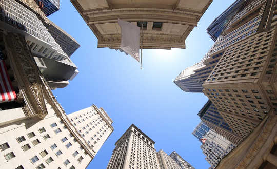 Why Stock Investors On Higher Floors Take More Risks