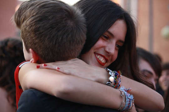 How The Power Of A Hug Can Help You Cope With Conflict
