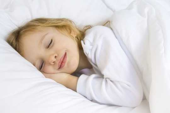 5 Ways To Help Your Kids Sleep Better
