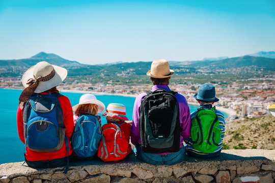 4 Ways To Keep Kids Learning While Travelling