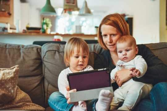 5 Tips For Dealing With Children’s Screen Time During Social Distancing